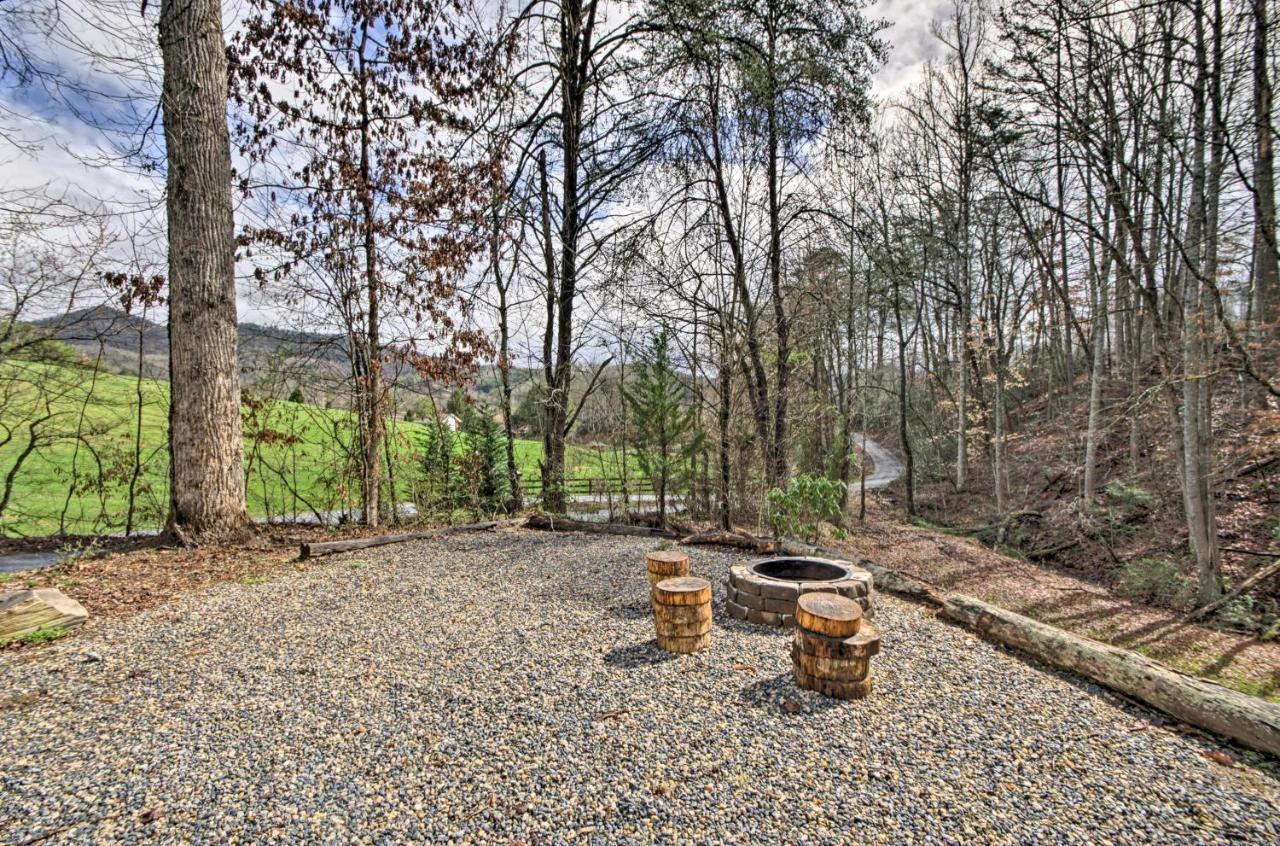 Bryson City Vacation Rental With Hot Tub And Fire Pit! Exterior photo